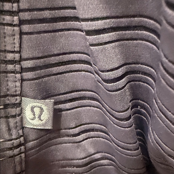 Lululemon Meet Halfway Tank Striped Moonwalk Sz 6 - Picture 6 of 7